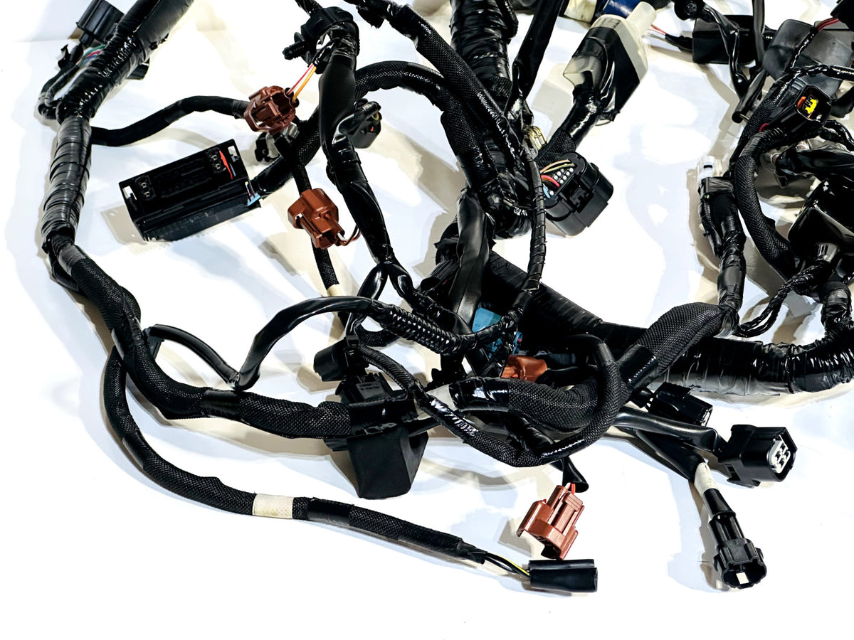 2022-2025 KAWASAKI NINJA ZX10R OEM WIRING HARNESS ENGINE WIRE LOOM 26031-3786