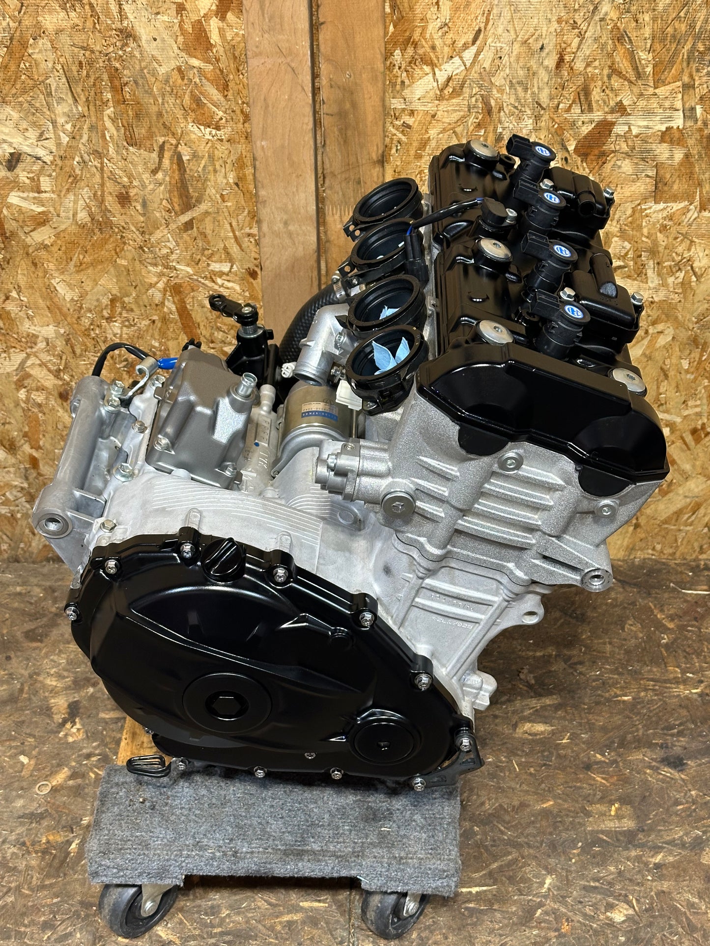 2017-2026 SUZUKI GSXR1000 GSXR 1000 OEM COMPLETE ENGINE MOTOR ASSEMBLY 1.7K MILES