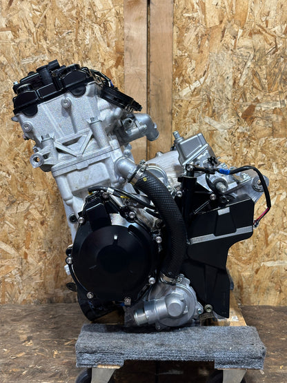 2017-2026 SUZUKI GSXR1000 GSXR 1000 OEM COMPLETE ENGINE MOTOR ASSEMBLY 1.7K MILES